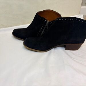 Lucky Brand Black Leather Ankle Booties Stud Trim Side Zip Women’s 7M